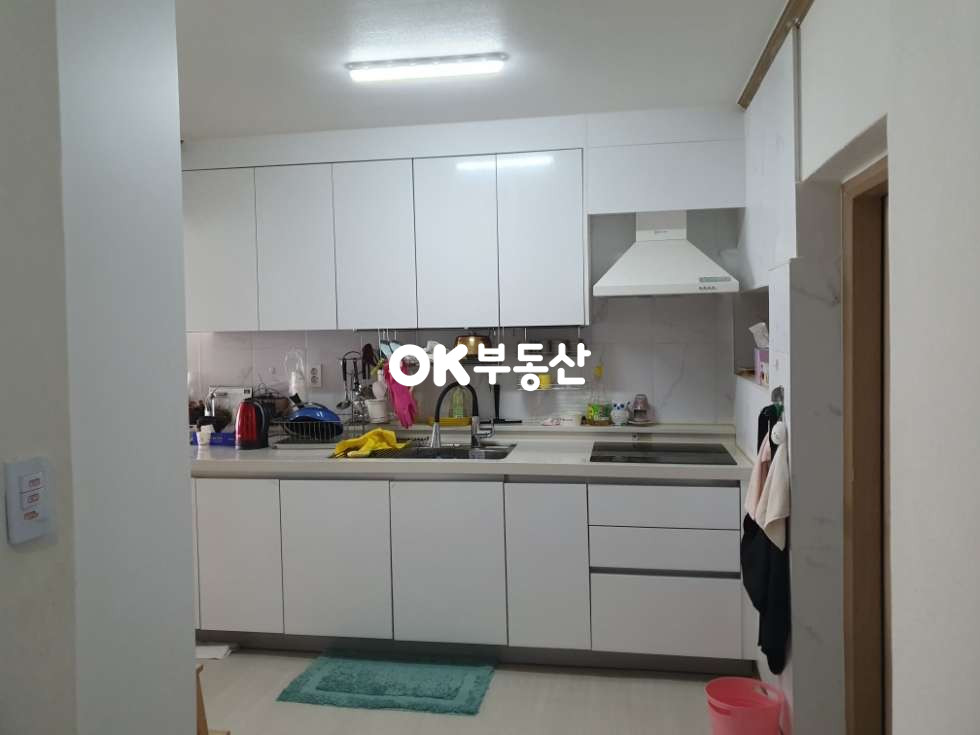 충남 천안동남구 수신면 발산리 ★급매 가격인하★천안 수신면 가성비 최강 1억대 농가주택 매매!평지에 버스정류장도 바로 집 앞에 위치하여 차량 운전없이 대중교통 이용도 편리한 주택입니다. 매매 매물번호 16950 사진 4