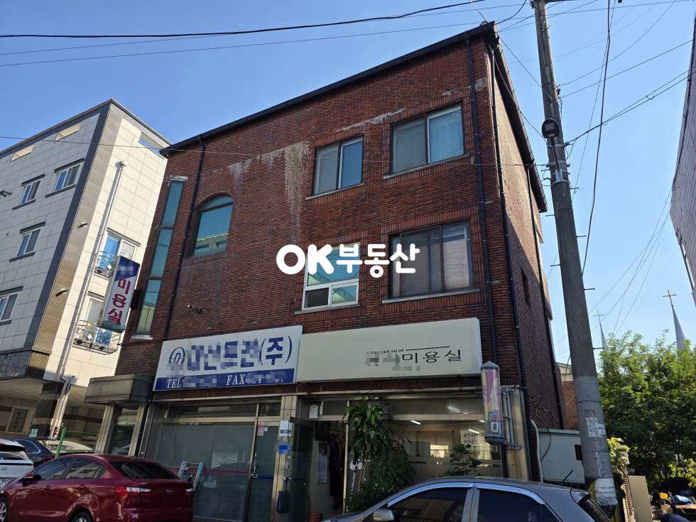충남 아산시 권곡동 아산시 권곡동 활용도 높은 3층상가주택 ☆1층상가•2,3층 주거를 동시에!☆ 2차선도로변 접근성 굿/리모델링시 가치상승 기대!! 매매 매물번호 18610 사진 3